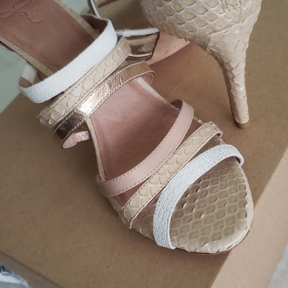 JOIE New ZEE Strappy Heel Sandal Caged Embossed ALL Leather Pump Nude Womens🎉HP - Picture 15 of 16